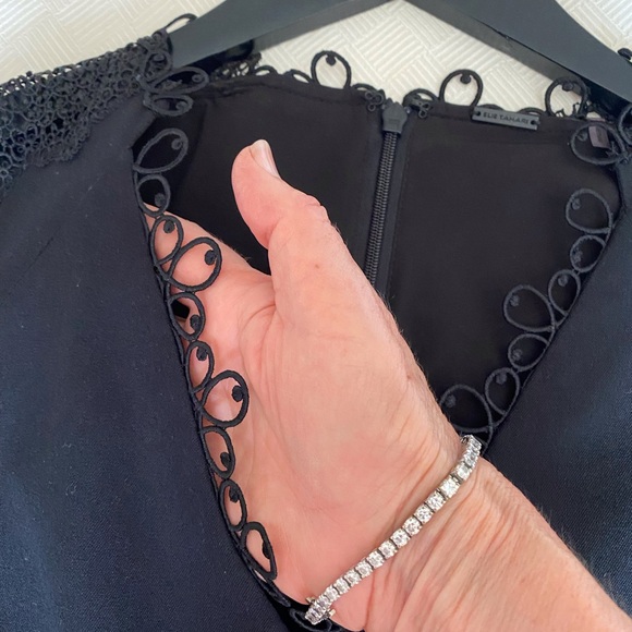 Elie Tahari knee length black dress - Picture 4 of 9